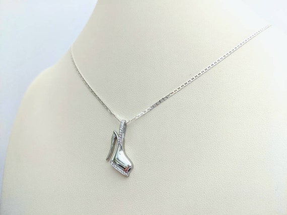 High heel necklace deals