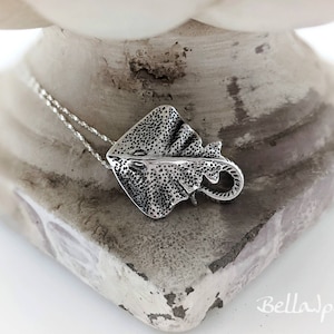 Sterling Silver Stingray Necklace; Sterling Silver Stingray Necklace; Sting Ray; Necklace w Stingray; 925 Silver Jellyfish; Manta Ray Charm