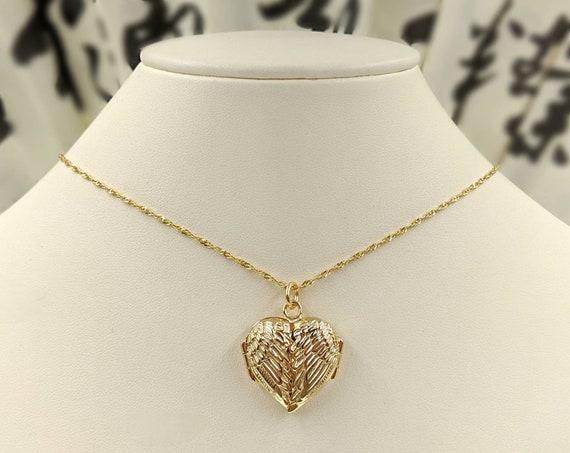 Ari Heart Pendant Necklace in 18k Gold Vermeil