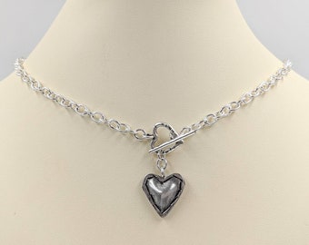 Collana con basculante a cuore in argento sterling 925; Attivazione/disattivazione del cuore; Collana con interruttore a cuore gonfio; Collana con interruttore a cuore gonfio in argento 925; Attiva/disattiva con il cuore