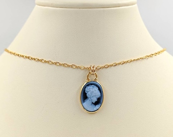Gold Victorian Cameo, Genuine Agate Cameo Necklace, Gold Agate Cameo in 14K Gold Filled Simple Setting; Gold Cameo Pendant, Infinity Close