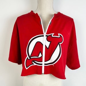 New Jersey Devils Ice Hockey Vintage Graphic Sweatshirt - Trends Bedding