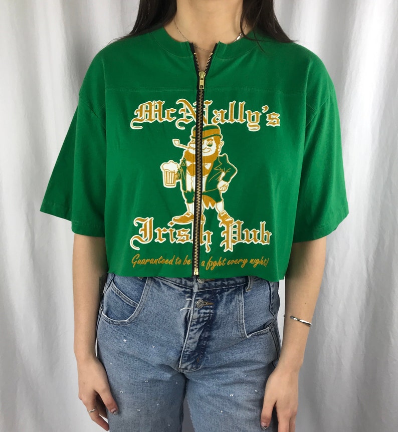 Vintage Irish Pub Cropped Zip-up Tee XL