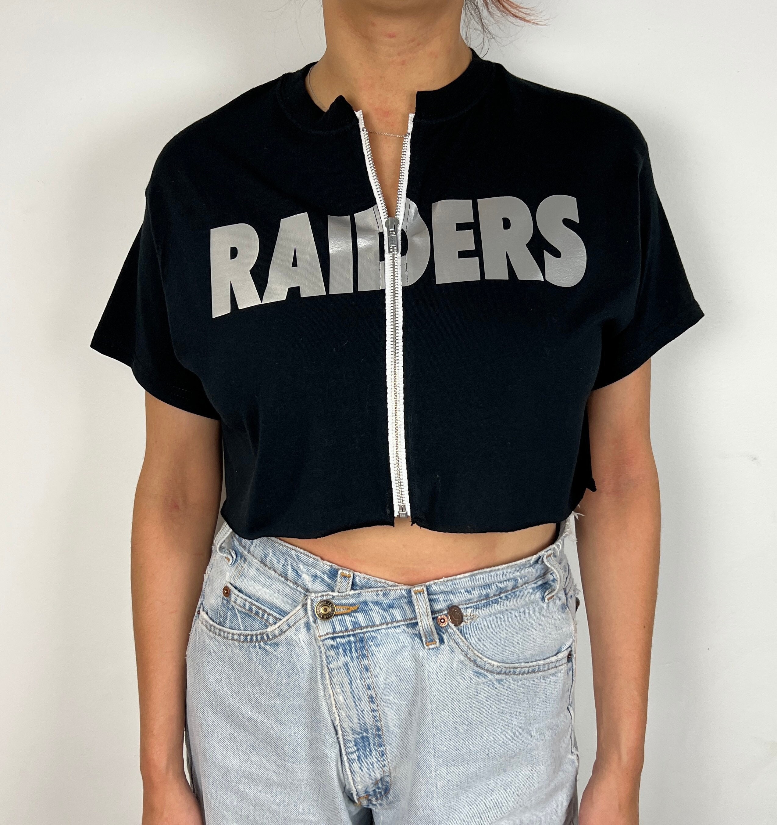 Las Vegas Raiders Women's Hooded Crop Sweatshirt - Black/White/Grey –  Refried Apparel