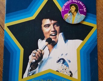 Elvis Presley Special Photo Folio Tour Concert Edition Original  1973  with Commemorative Button, Great Gift for Elvis fans!