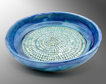 Large ceramic grater bowl