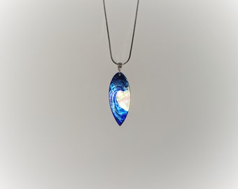Hawaiian Wave Surfboard Necklace