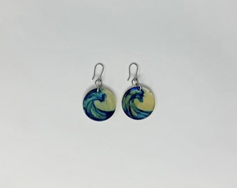 Hawaiian Wave Round Earrings