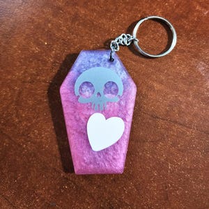 Pink and Purple Coffin Keychain with Skull and Heart – Witchy Occult Keychain, Gothic Aesthetic, Spooky Gift, Skull Keychain
