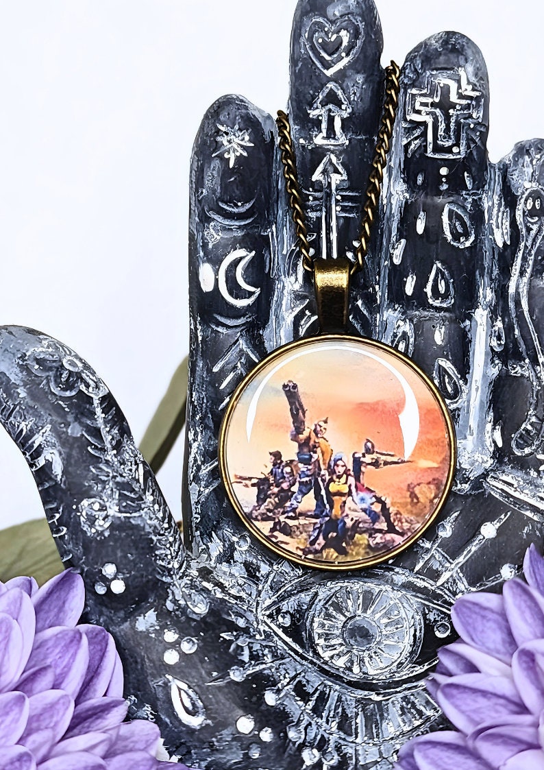 Vault Hunter Necklace Video Game Inspired Jewelry 30 Bronze Chain