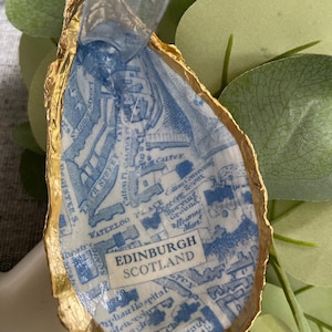 Edinburgh Schottland |  Austernmuschel Ornament und Schmuckstück Geschenk | Urlaub Geschenk | Blau-weiße Landkarte
