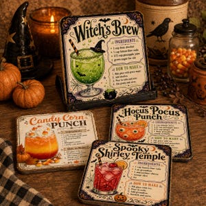 Puede incluir: Un juego de cuatro posavasos cuadrados con recetas de bebidas de Halloween de estilo vintage. Los diseños incluyen Witch's Brew, Candy Corn Punch, Hocus Pocus Punch y Spooky Shirley Temple, cada uno con listas de ingredientes e instrucciones.