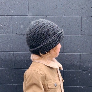 Fabriqué sur commande. Bonnet souple - TOUTES LES TAILLES - Couleur au choix