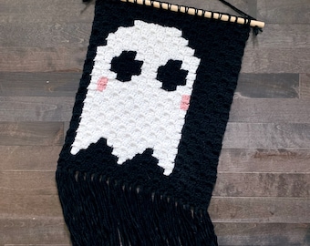 READY TO SHIP . Spooky Ghostie . hand crocheted wall art . wall hanging . home decor . Halloween . Ghost