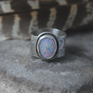 Prickig opalring