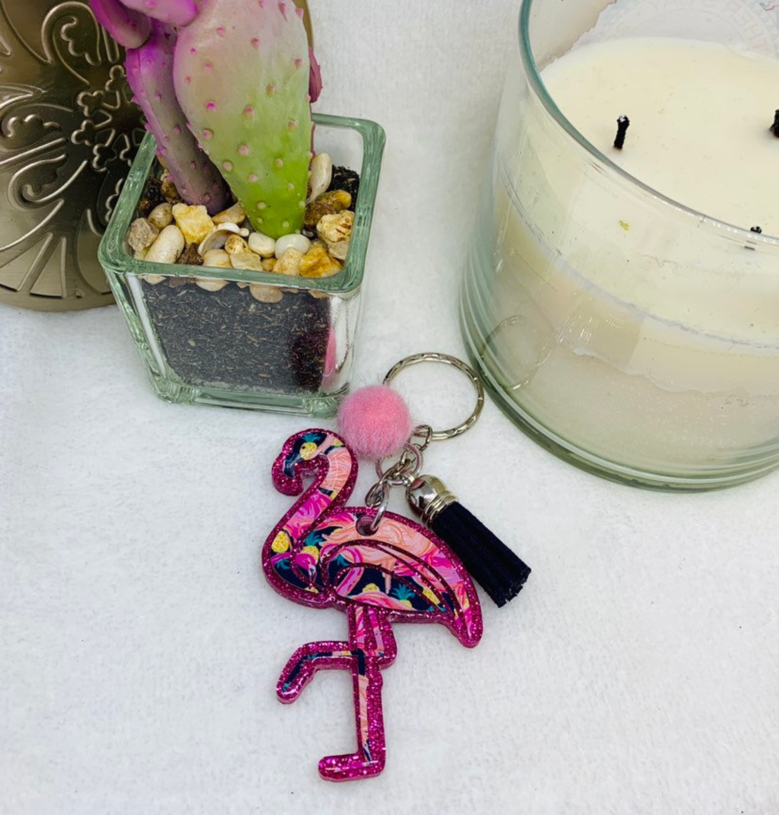 Flamingo Keychainglitteracrylicresinpinkone Leg Upflockflamingle