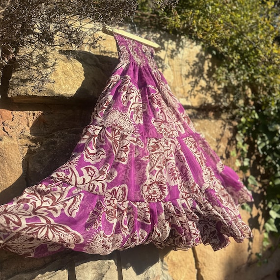 Long, flowing skirt in purple tones - MORU