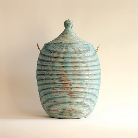 Handwoven Seagrass Laundry Basket with Lid: Mint African Wicker - EGG Mint