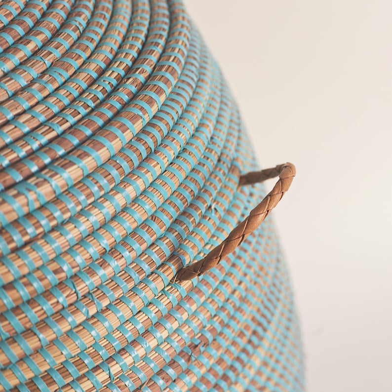 Handwoven Seagrass Laundry Basket with Lid: Mint African Wicker - EGG Mint image 14