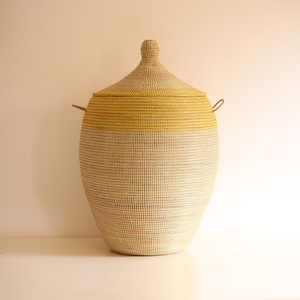 Handwoven Seagrass Laundry Basket with Lid: African Reed Hamper (Large)
