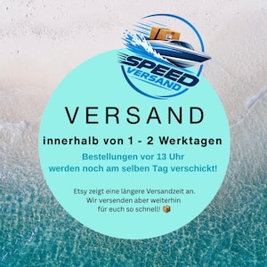 May include: A circular graphic on a beach background featuring a blue speedboat carrying a brown package. The text reads: SPEED VERSAND, VERSAND, innerhalb von 1 - 2 Werktagen, Bestellungen vor 13 Uhr werden noch am selben Tag verschickt!, Etsy zeigt eine l&auml;ngere Versandzeit an. Wir versenden aber weiterhin f&uuml;r euch so schnell!