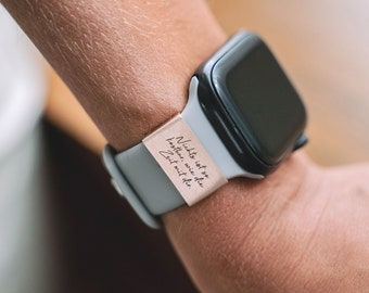 KOMIMAR Smartwatch Charm Wunschgravur / Zitate III Zeiler