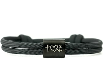 KOMIMAR Gravur Armband Glaube Liebe Hoffnung, Kommunion, Glücksbringer, Personalisiert, Symbol