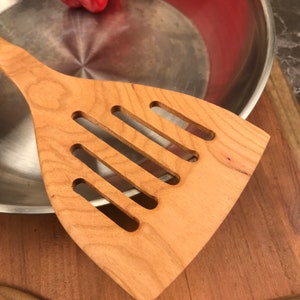 Slotted Wide Grilling Spatula / 12 image 5