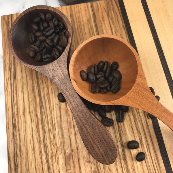 Individual Flat Top Coffee Scoop / 1, 2, 3 Tablespoons and 1/4 Cup / Cherry or Walnut