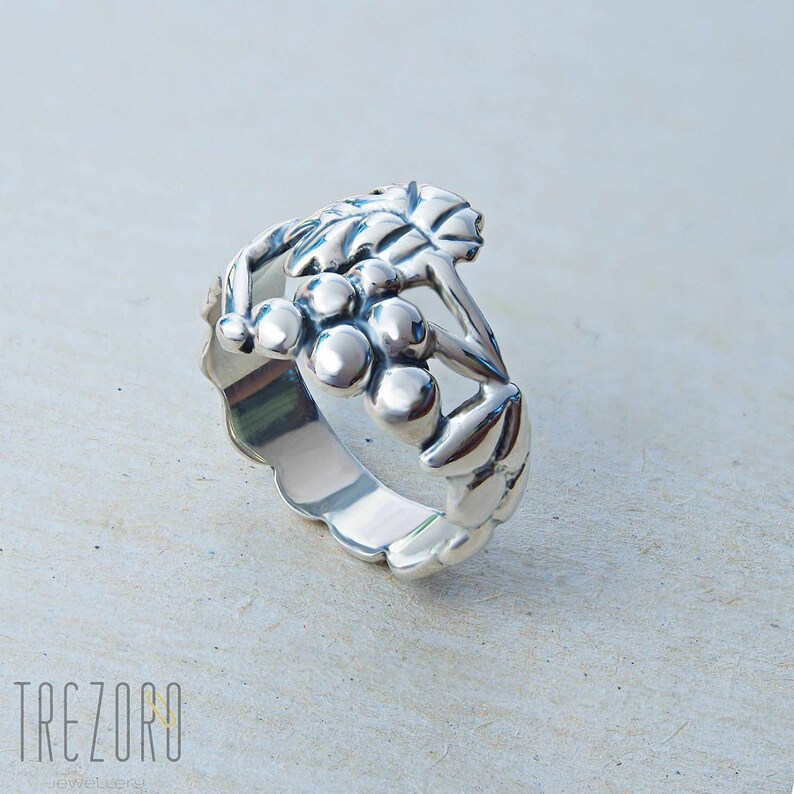Unusual Original Quirky Jewelry Sterling Silver Grape and Leafe Le Chateau Ring