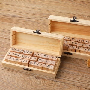 42 piezas, sello de letras, sello de alfabeto, sello de mayúsculas, sello de minúsculas, sello de mayúsculas, sello de madera, sello de planificador, sello lindo, sello kawaii