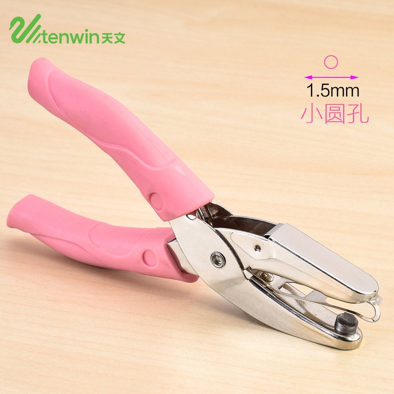 1.5 Inch Heart Shaped Hole Punch