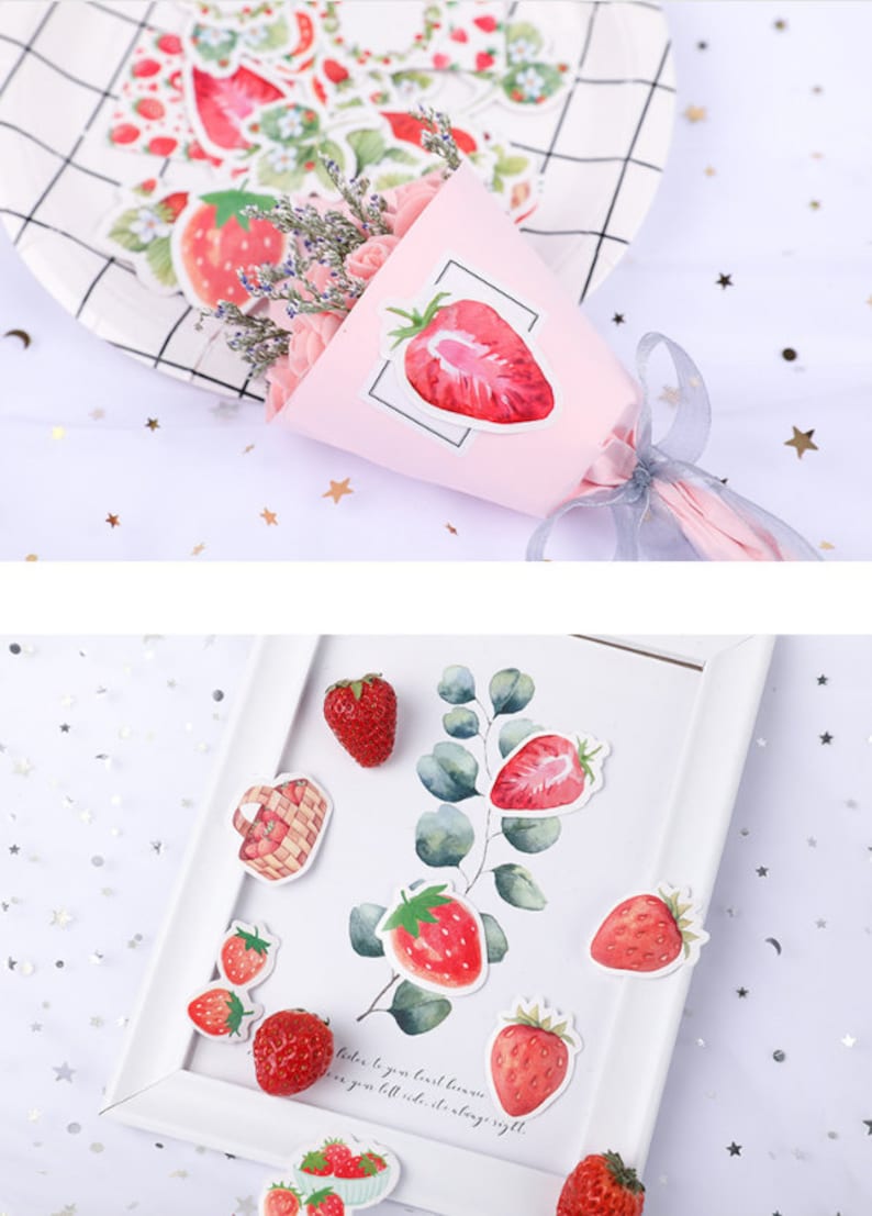 K&ouml;nnte beinhalten: Ein Set mit Aquarell-Erdbeer-Stickern. Die Sticker zeigen rote Erdbeeren mit gr&uuml;nen Bl&auml;ttern und sind perfekt, um Planern, Tageb&uuml;chern und anderen Bastelprojekten einen Hauch von Verspieltheit zu verleihen.