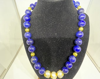 19inches natural round beads with 14mm round pearl beads with 14mm lapis lazuli beads necklace with gold plated lock mounted with fancy crys