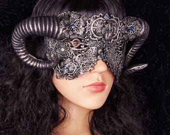 Made to order / blind mask "Catacombe horns", demon, gothic crown, horns mask, fantasy costume, devil, vampire, Vikings