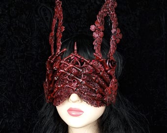 Fast shipping / Bunny Cathedral Blind Mask "Catacombe heart" with skeleton hands, cosplay, fantasy, horror, vampire, gothic, crown