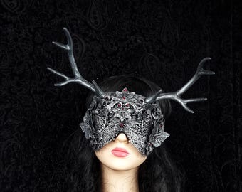 Antlers blind mask