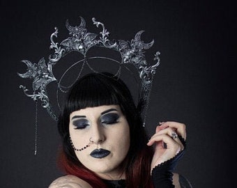 Halo Vampire "Black Bat", headband, gothic headpiece, vampire, witch, cosplay, goth crown, gothic crown, medusa costume / Made to order