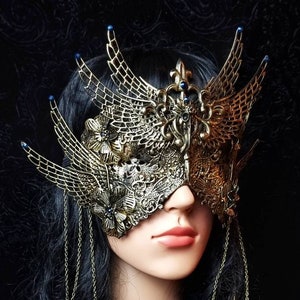 Blind mask &quot;Saint crow&quot;, cosplay, fantasy mask, raven costume, goth crown, medusa costume, vikings, shieldmaiden /Made to order