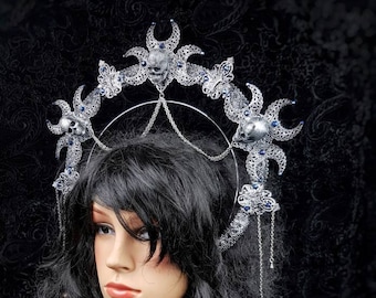Halo " Skull Moon ", gothic crown, gothic headpiece, goth headpiece, holy crown, goth crown, medusa costume, blind mask / Made to order