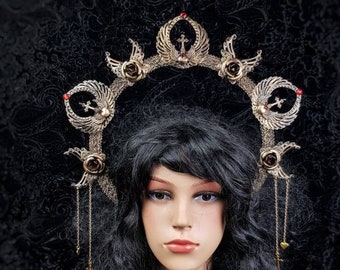 Ready to ship immediately / Halo "Queen of hearts" crown, gothic, religious, cosplay, larp, fantasy costume, headband, halo, angel