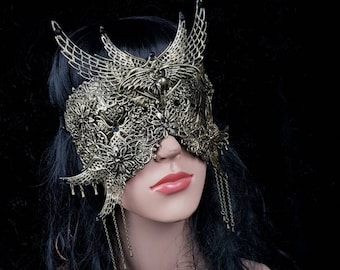 II. Holy crow, blind mask, goth crown, blind mask, gothic headpiece, cosplay, larp, fantasy costume, medusa, witch, halloween/ Made to order