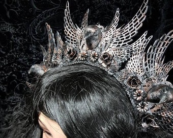Gothic headpiece, Raven Crown, gothic crown, goth headpiece, goth crown, medusa costume, blind mask / MADE TO ORDER