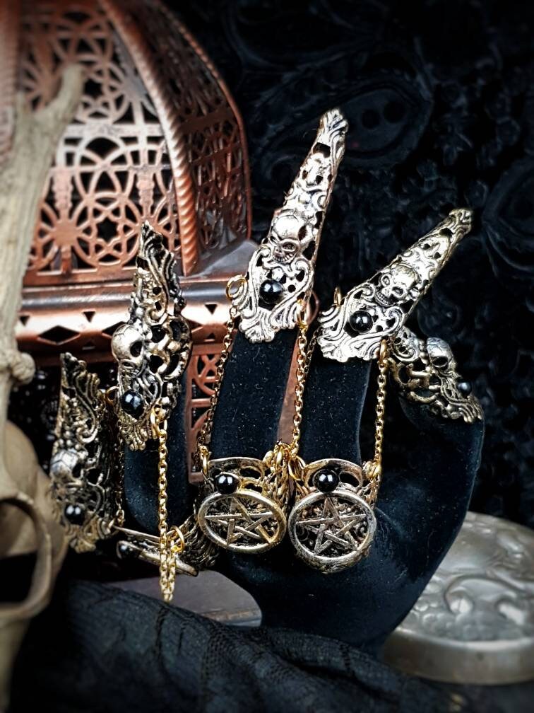 Pentagram Gothic Finger Armor, Finger claws,Metal glove, Fingerkrallen ...