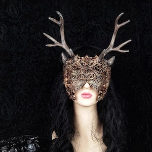 Custom-made / blind mask with antlers and horns, pagan, shieldmaiden, fantasy costume, Cernunnos, Morrigan, warrior, crown, cosplay