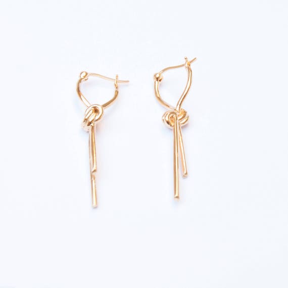 thin gold bar earrings