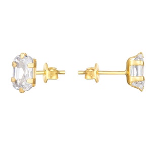 9ct Gold baguette studs - tiny stud earring - small gold studs - 9ct gold - cz baguette - cz stud - baguette earrings - cz -9ct gold SF-7970