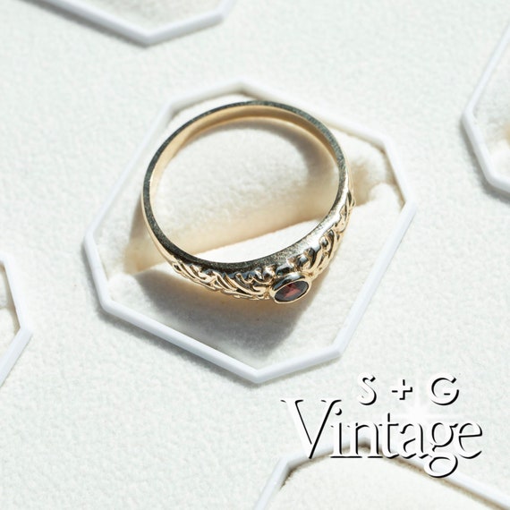Vintage - 9ct Gold - Garnet - Ring - 9ct solid go… - image 3