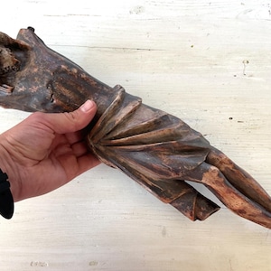 1900 wooden corpus