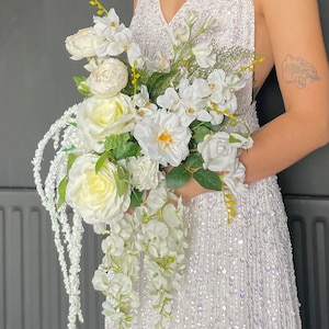 White Bridal Bouquet / Wedding Bouquet / White Wedding Flowers / Hand Picked Style / Cascading Bouquet